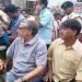 जिस देश में राजा का घर डूबा हो, उस देश में जनता नाली में ही रहेगी