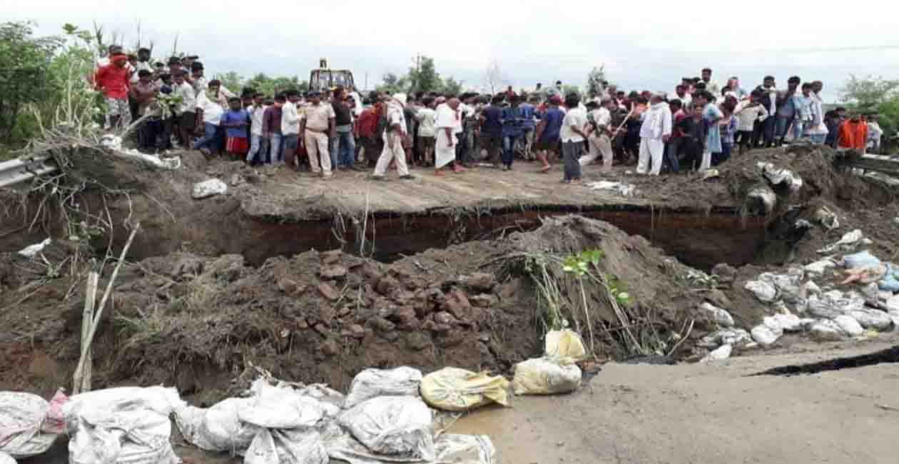 Aproach Road, Bihar, Bihar Road, RJD, Tejswi Yadav, Nitish Kumar , Bihar Samachar, Bihar news, Saharsa news, Madhepura news, Khagaria news, Bhagalpur news, Bihar big breaking, bihar breaking news