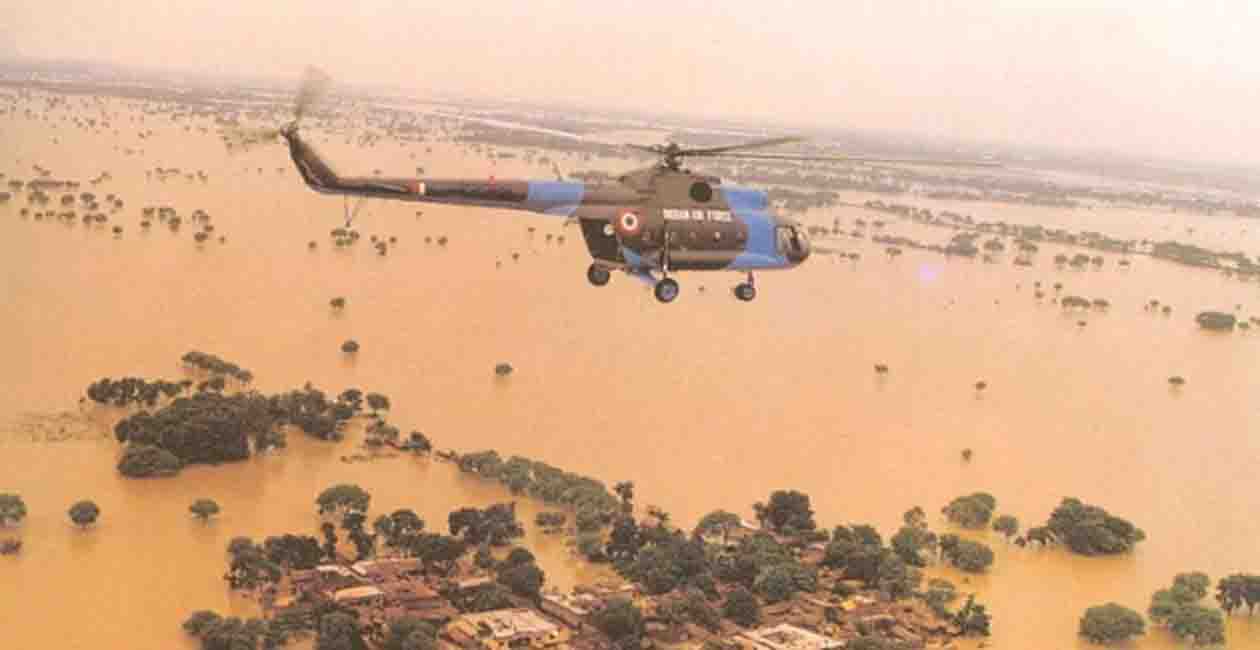 Flood in Bihar, Bihar Flood, Indian Army, Army Helicotper, bihar news, Bihar breaking news, Bihar big breaking, Bihar samachar