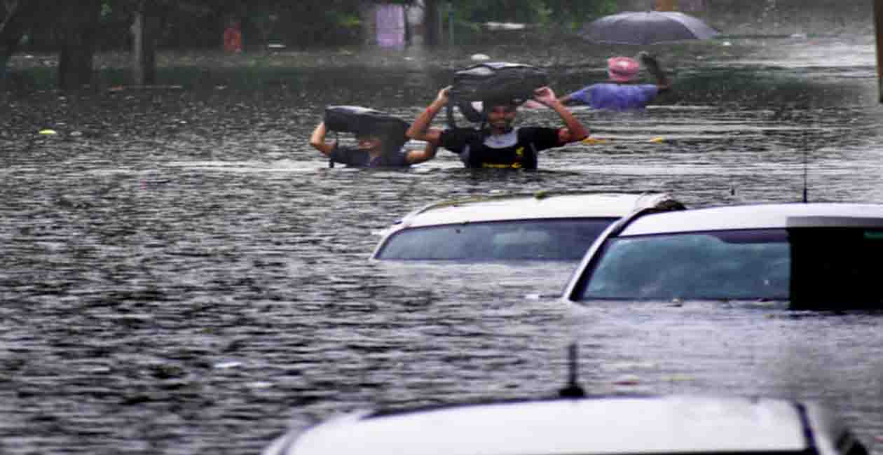 Flood, Saharsa News, Madhepura news, Bihar news, Bihar big breaking, Bihar Breaking news, Breakin news, Live update, Facebook update