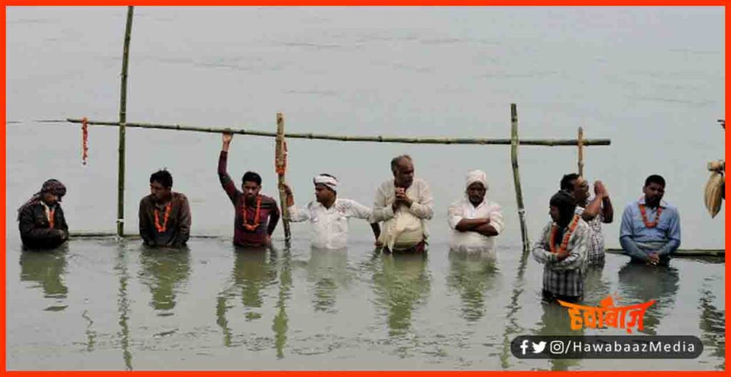 Chachri pul, Dengrahi Ghat, Kathdumar pul, Bihar me kosi par chachri pul, Chachri pul se awagaman ko mazboor, Bihar news, Hindi news, Saharsa News, Farkiya news, Kathdumar news, Dengrahi pul news, jal satyagrah, Bihar me jal satyagrah,